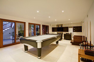 Professional pool table moves in San Francisco content image